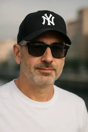 Foto de Tony Mascaró, Fundador de Tiempo y Estilo
