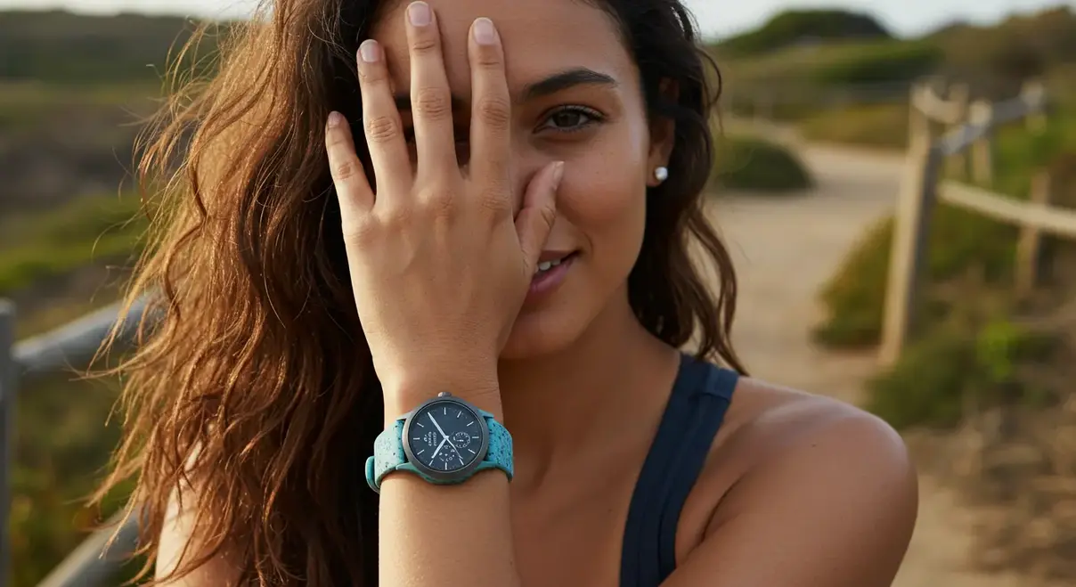 Reloj de mujer con correa reciclada, tendencia sostenible 2025