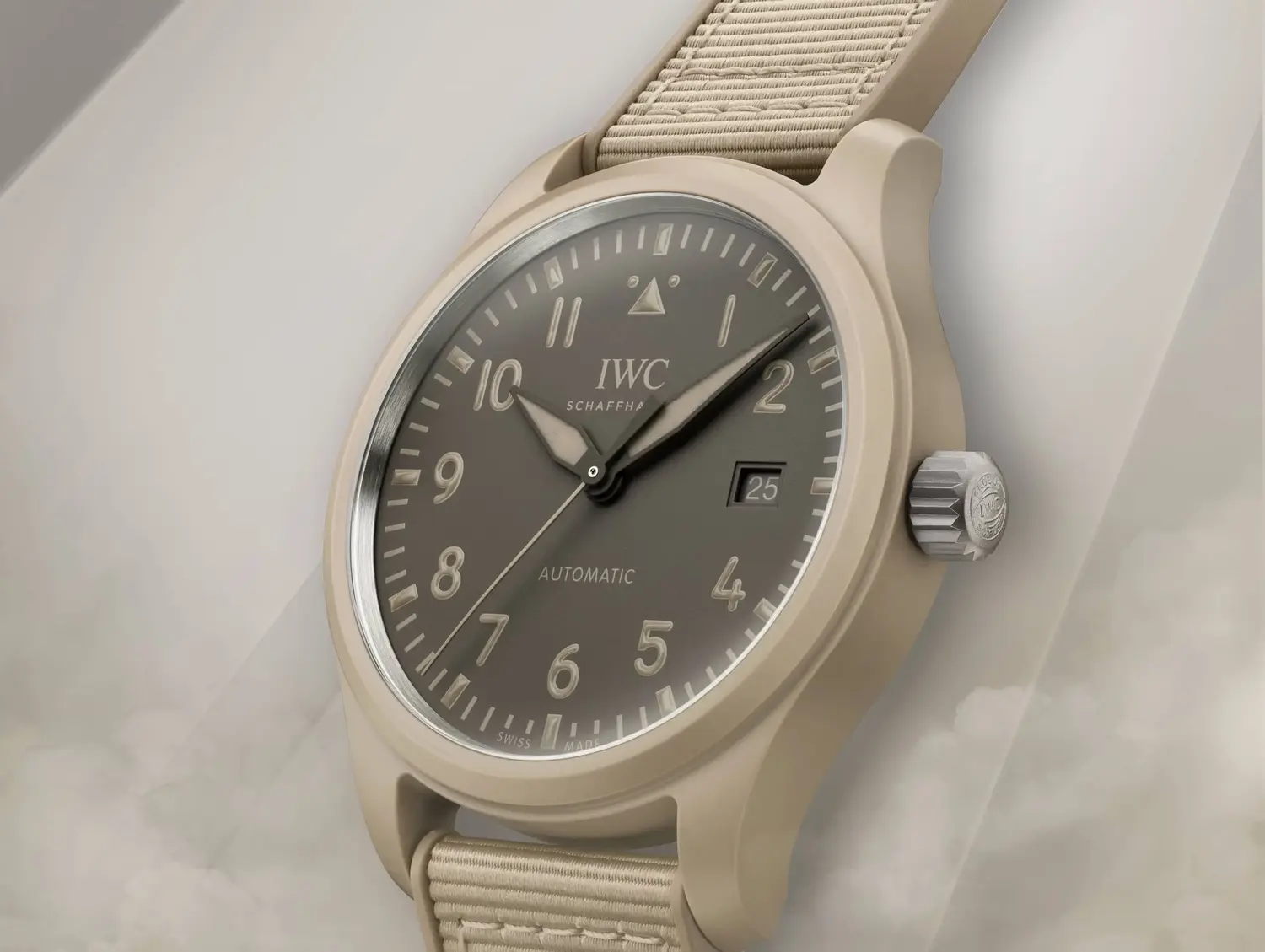 Innovación en colores de cerámica Top Gun de IWC Schaffhausen